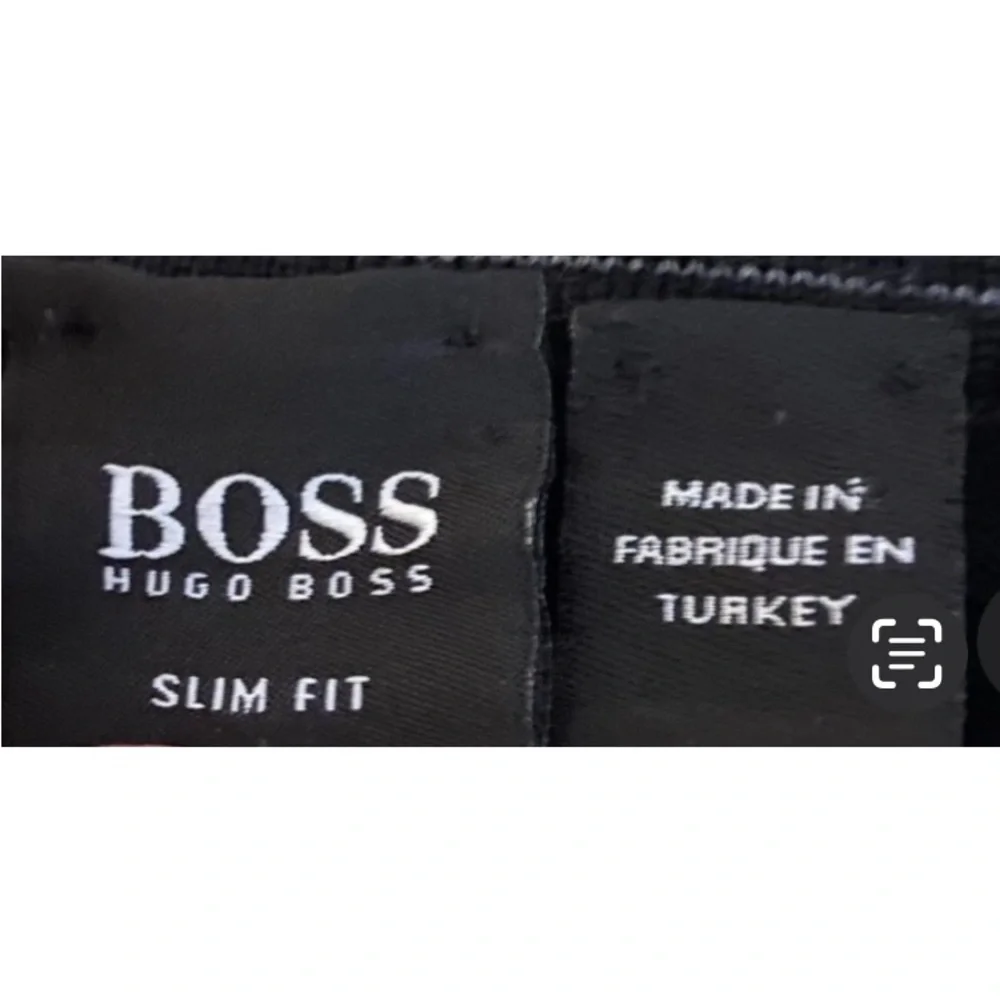 Boss Hugo Boss crew neck slim fit sweater. XL. Black.